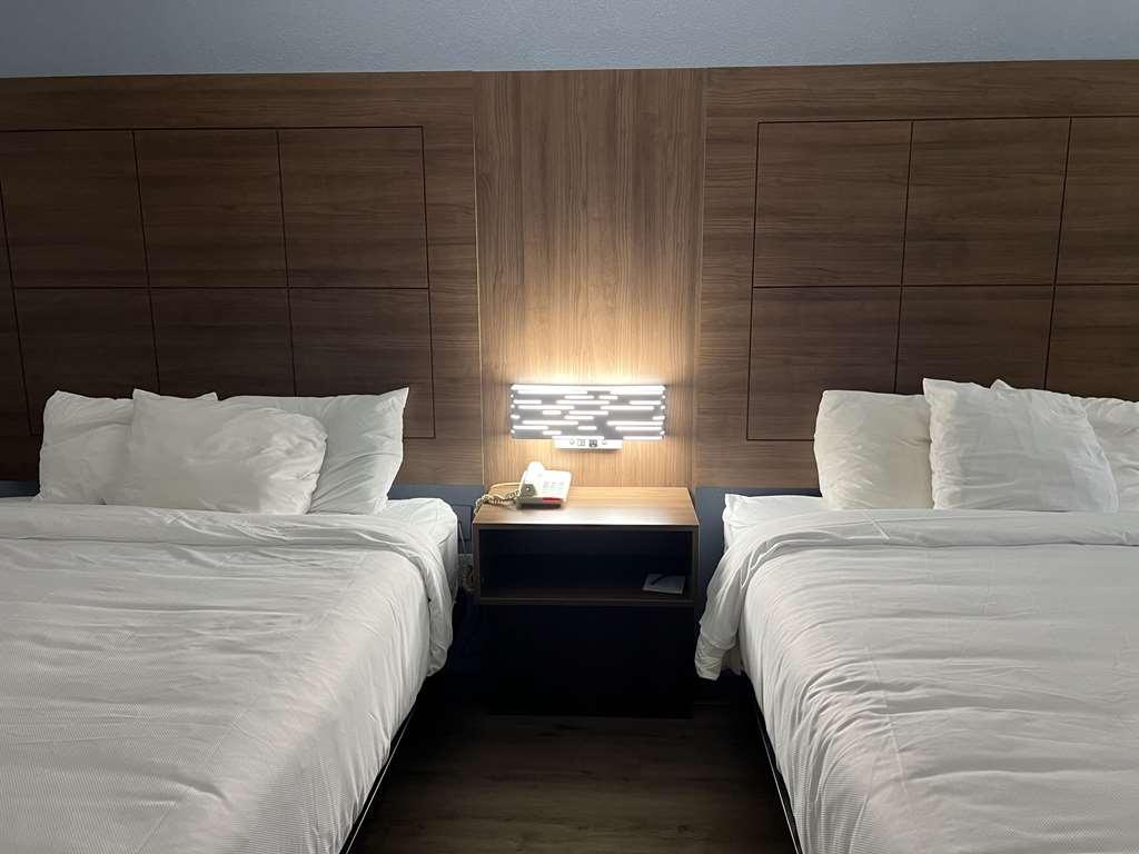 Quality Inn Madison - Huntsville Room photo